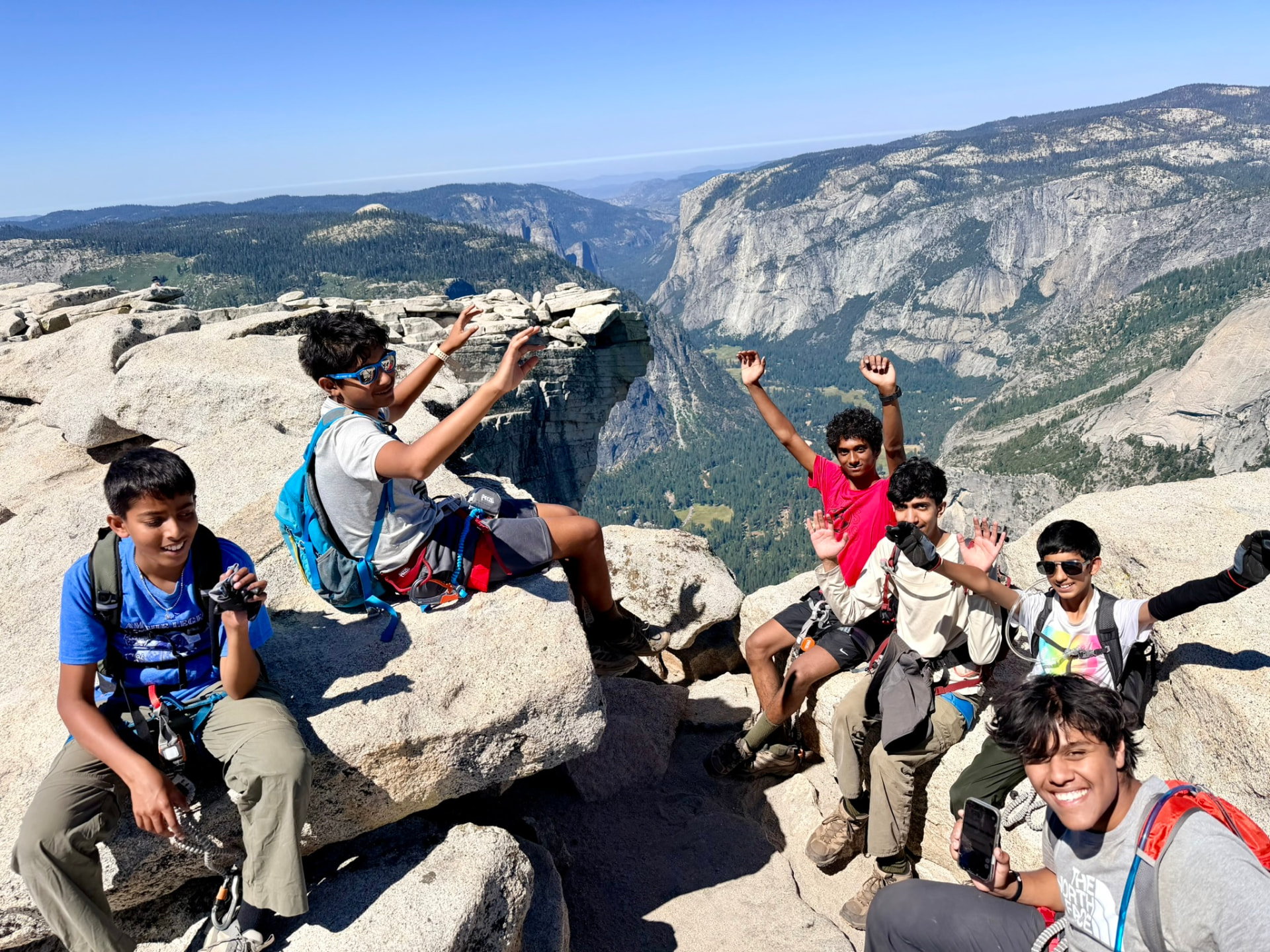 Troop 75 backpackers on the Yosemite Half Dome trail